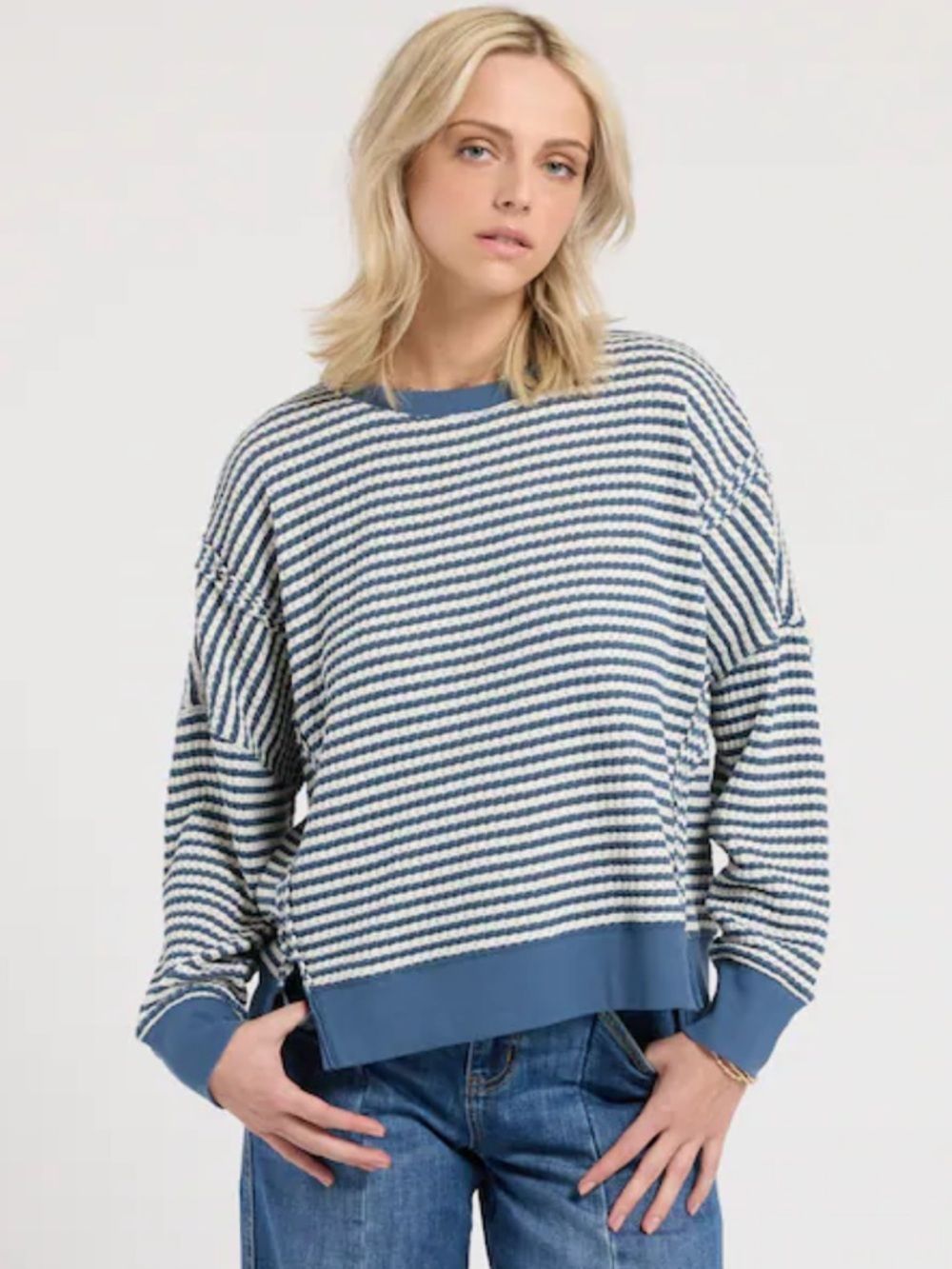 Blu Pepper M Blue White Striped Crew Oversized Boxy Fit Ribbed Knit Sweater